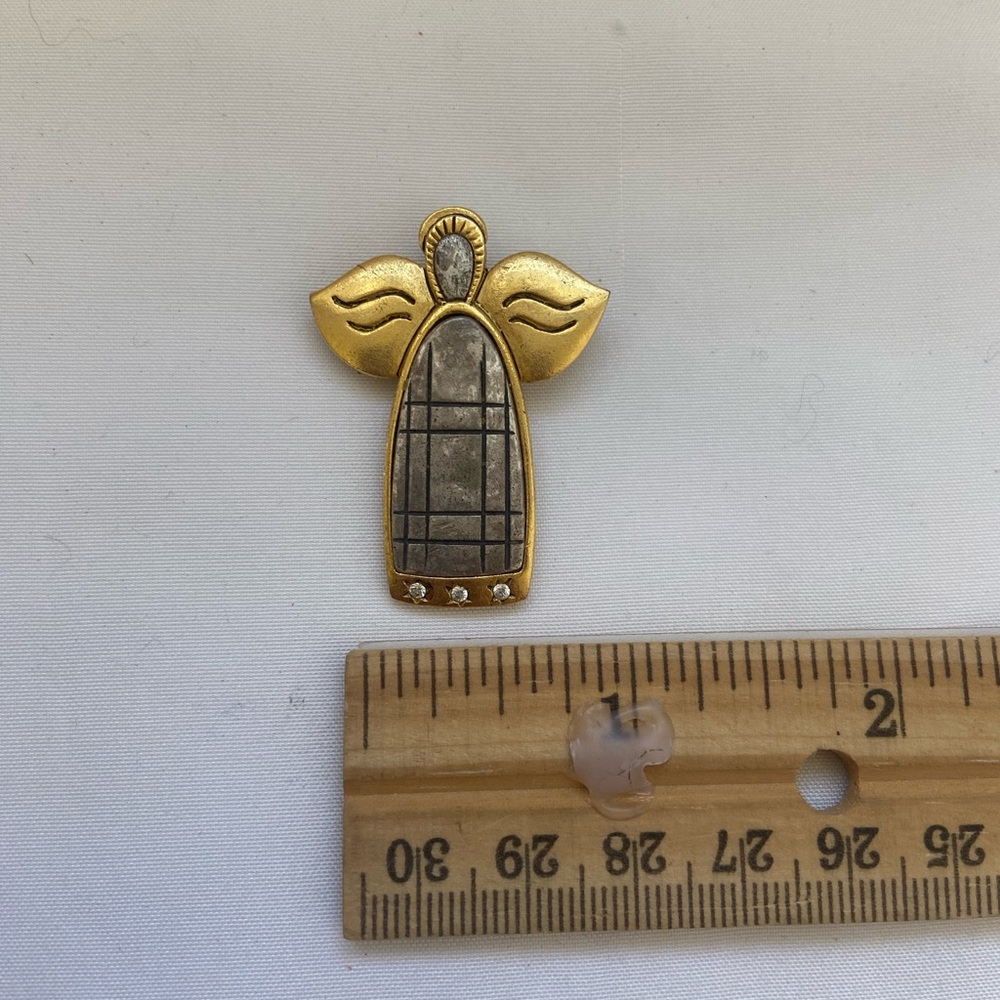 (2) Brooch bundle - Picture 4 of 6